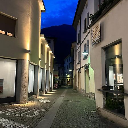 Flat In City Centre Tirano - 10 Minutes From Bernina Express Apartment Exterior photo